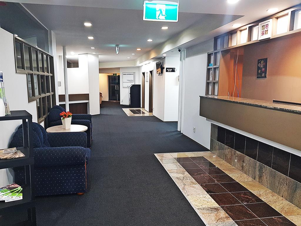 Vr Auckland Airport Hotel Exterior foto